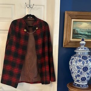 Vintage Country Place Red & Black Plaid Wool Cape With Gold Button & Chain